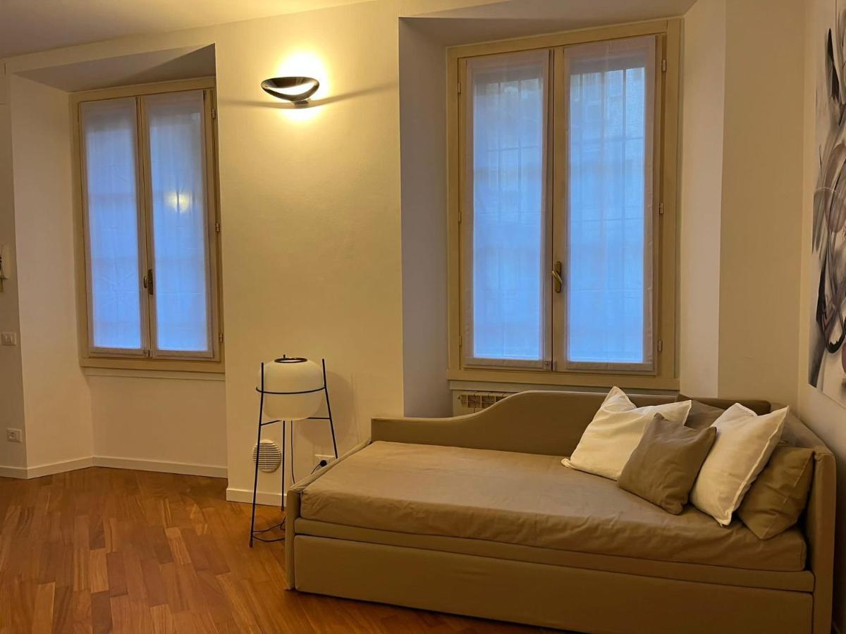 Casa Vercelli Delizioso Bilocale Moderno Nella Vecchia Milano Exterior photo